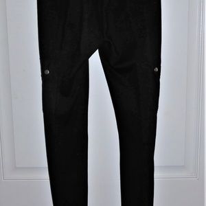 HUE black pants